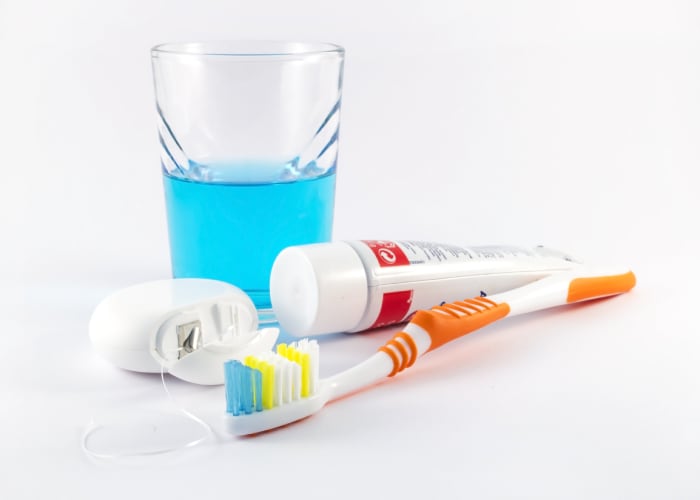 Kit de higiene bucal - controle mecânico e químico da placa bacteriana